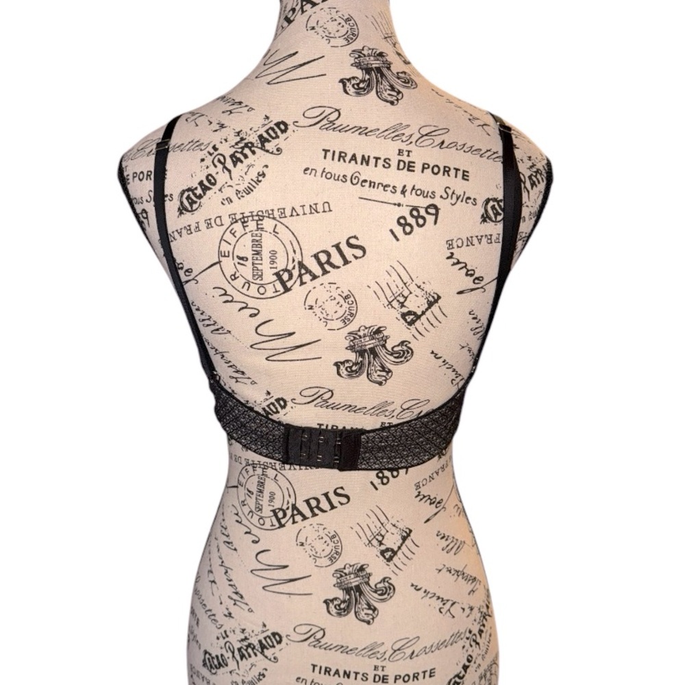 Victoria’s Secret Lace Underwire Bra Size 34B - Picture 4 of 7